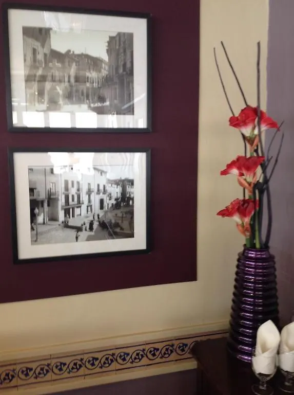 Fonda Montserrat Guest House Cambrils
