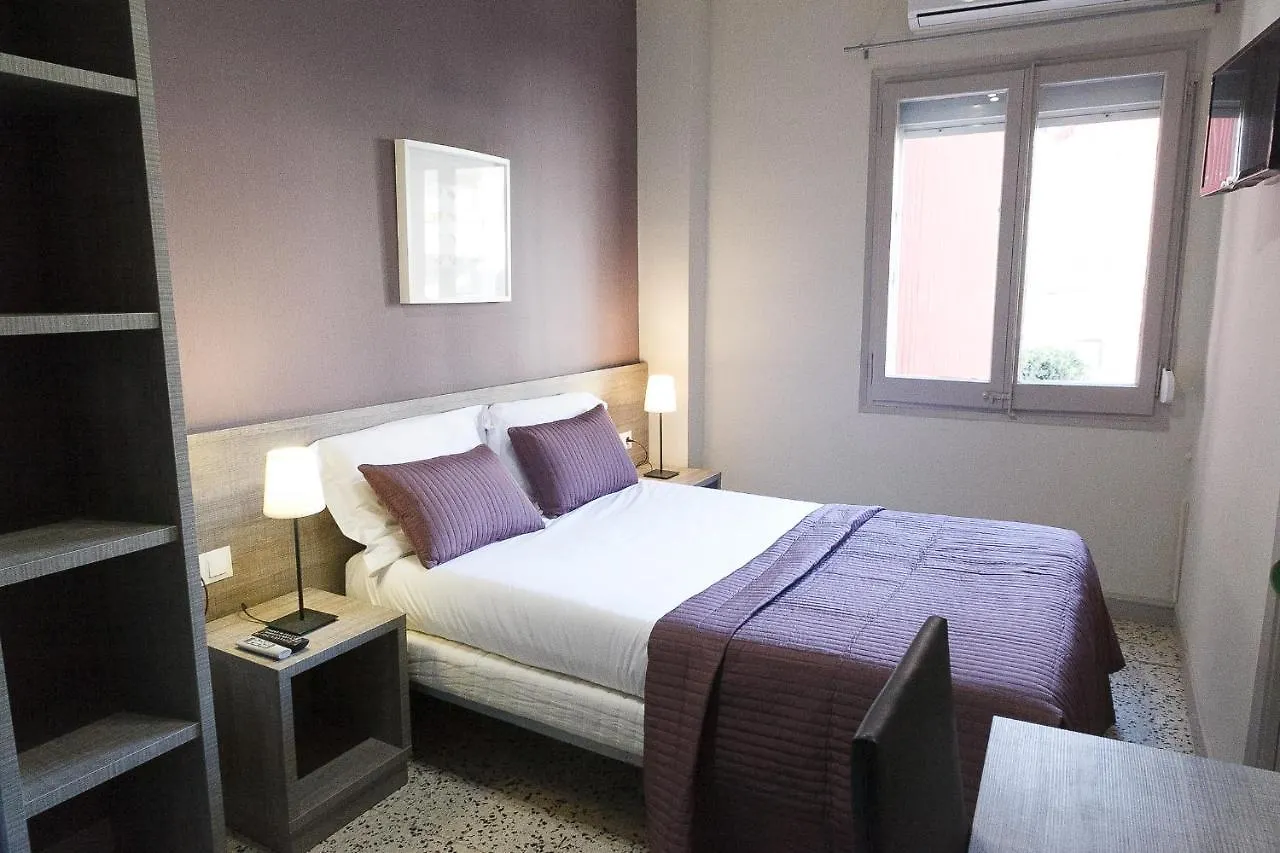 **  Fonda Montserrat Guest House Cambrils Spain